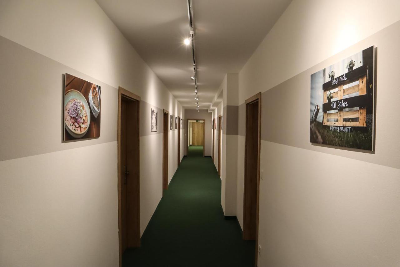 Gasthof Zur Bruecke Kaufering エクステリア 写真