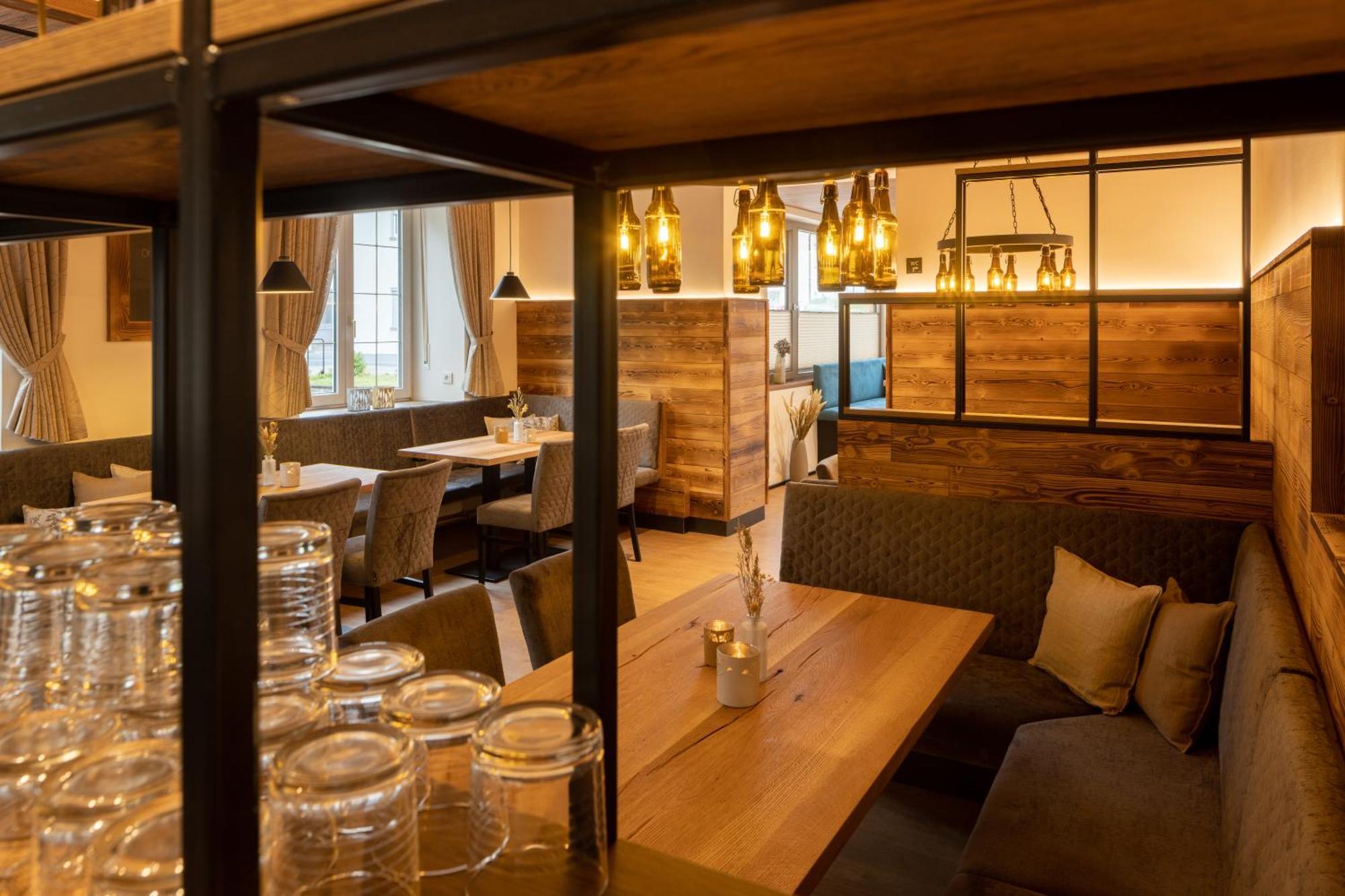 Gasthof Zur Bruecke Kaufering エクステリア 写真