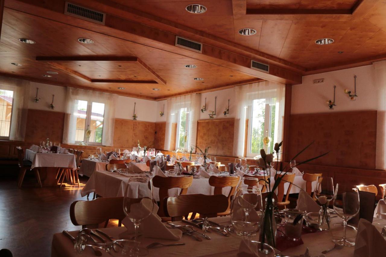Gasthof Zur Bruecke Kaufering エクステリア 写真